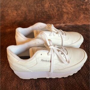Reebok Classic Sneakers